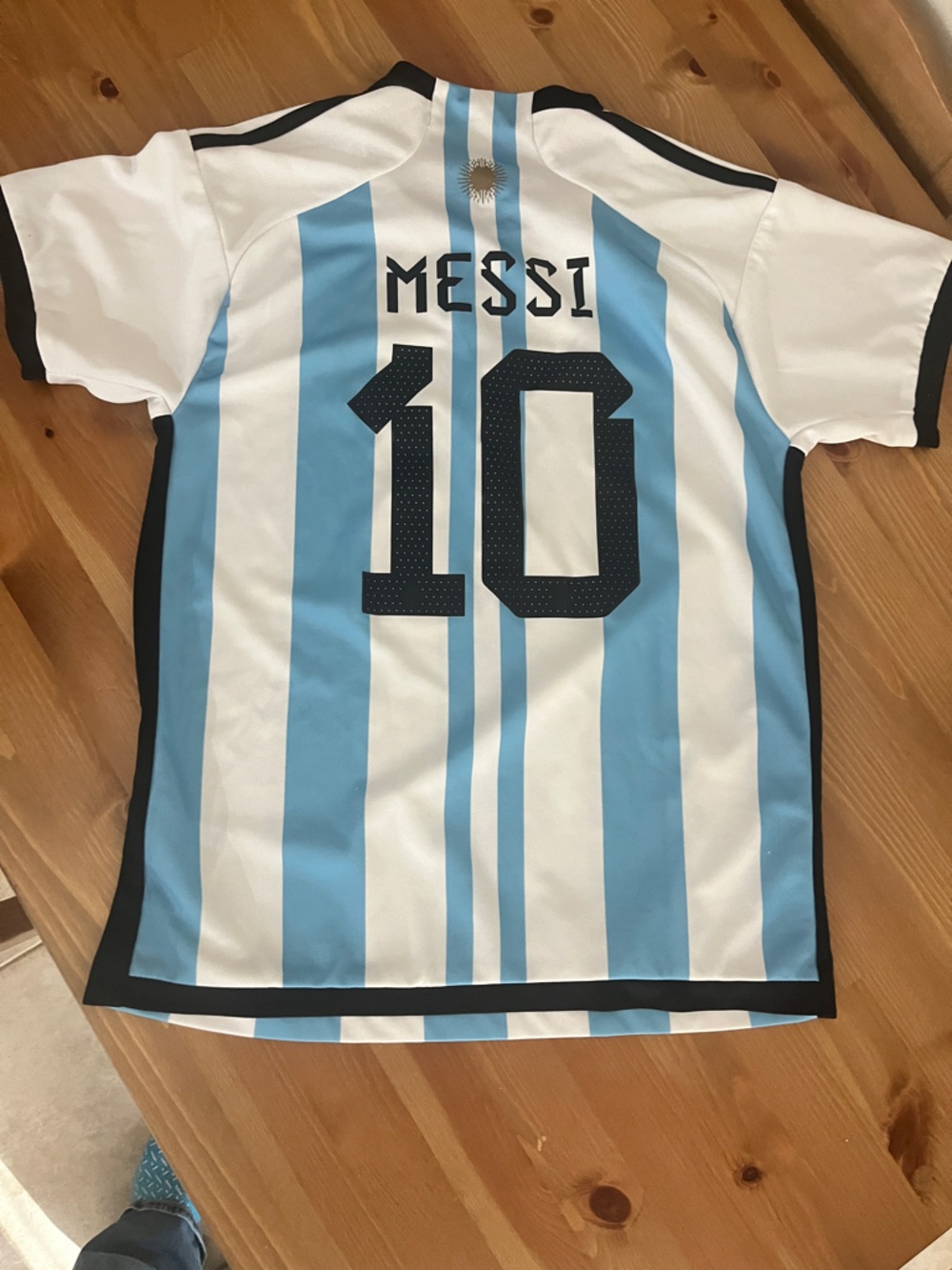 Youth Messi Argentina Stripe Soccer Jersey - Picture 3 of 3